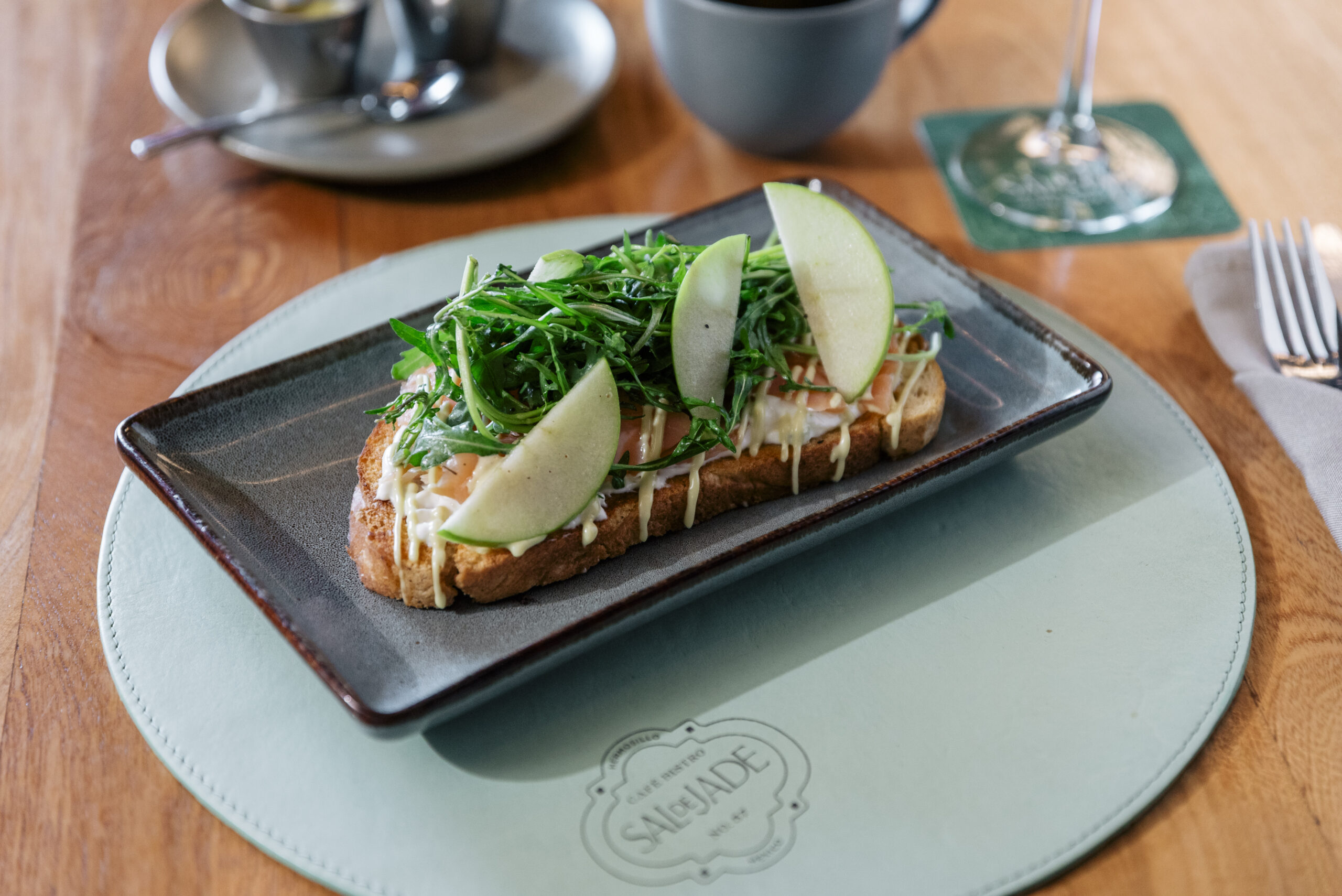 Salmón Toast
