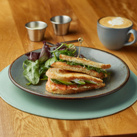 SÁNDWICH DE SALMÓN